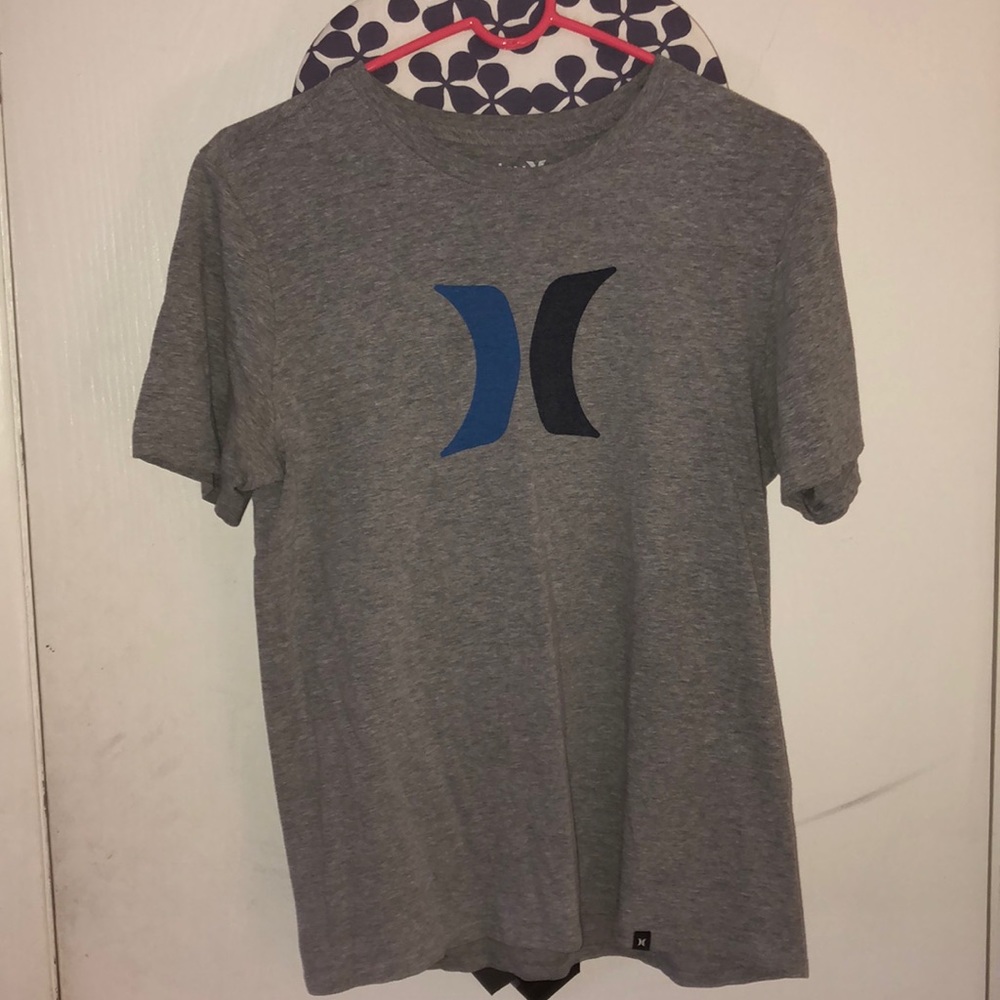 Hurley t shirt